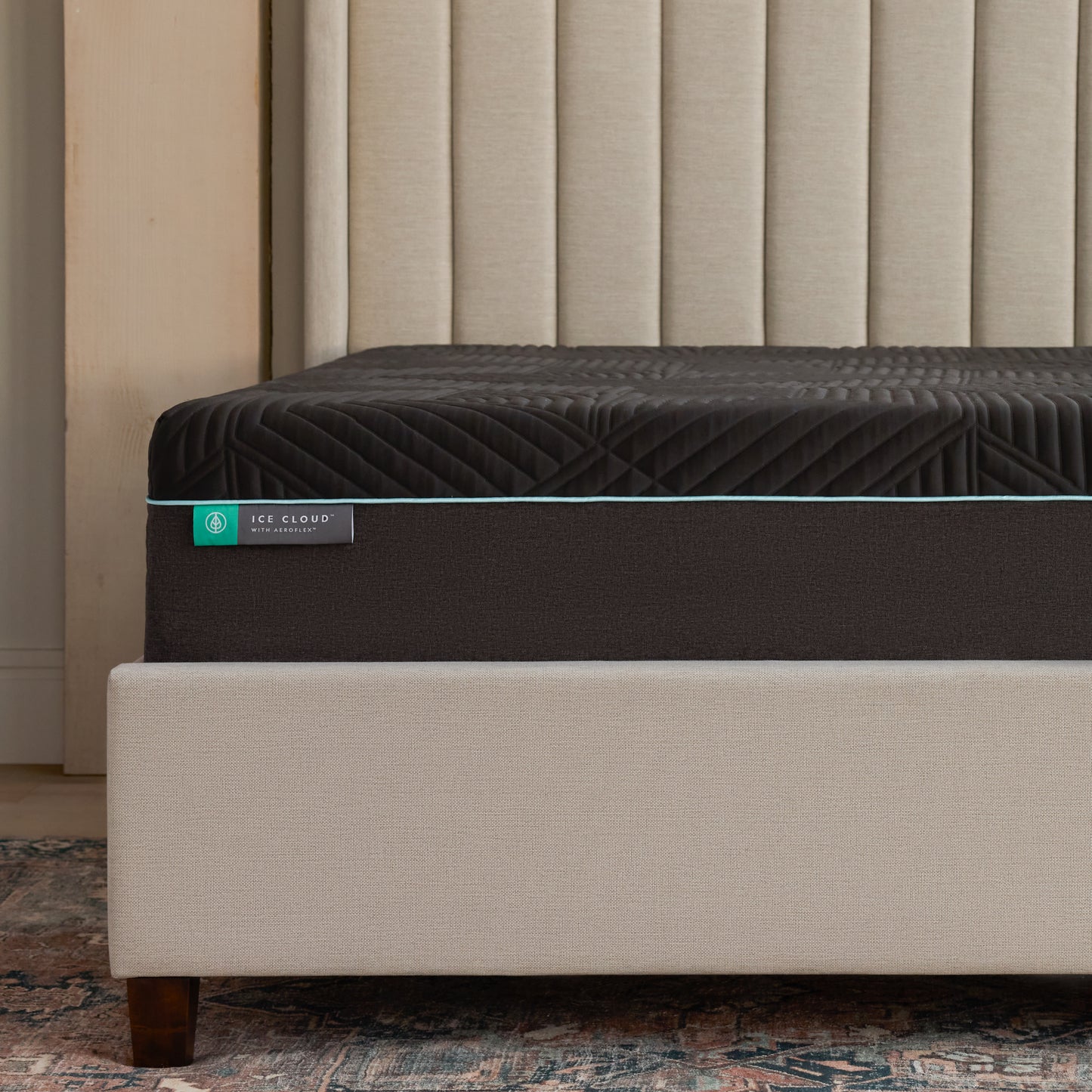 Ice Cloud™ 14" AeroFlex™ Hybrid Mattress