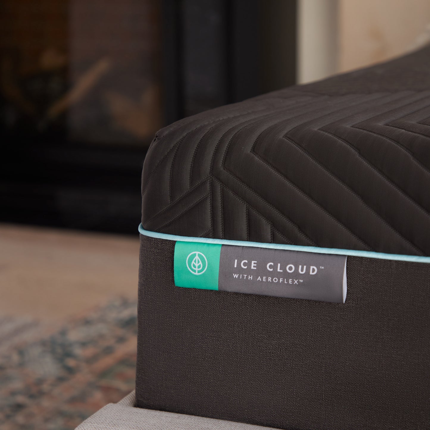 Ice Cloud™ 14" AeroFlex™ Hybrid Mattress