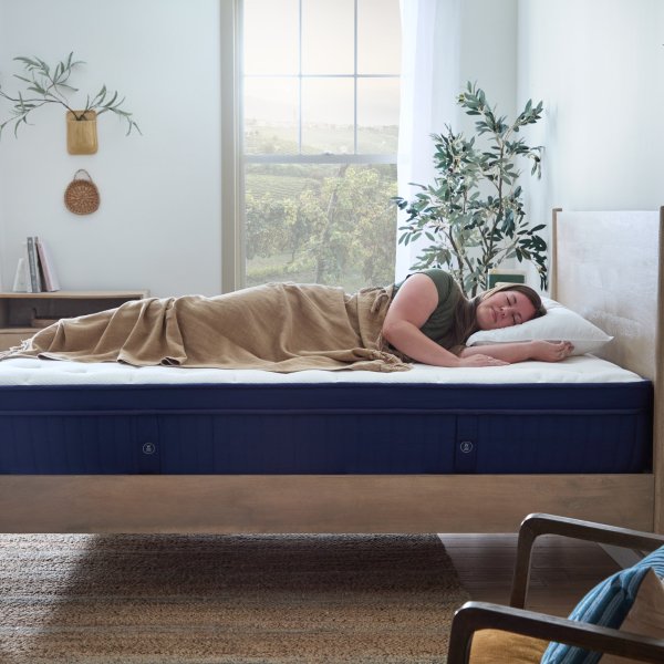 Weekender 11-Inch Euro Top Hybrid Mattress